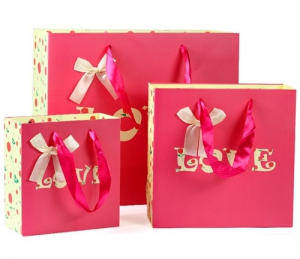 Подарочный пакет LOVE 30х27х12 см. ― Интернет-магазин оригинальных подарков Tuk-i-tuk.ru